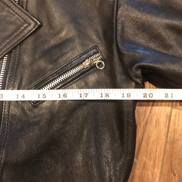 Women’s size medium leather trench jacket!! - Picture 7 of 8